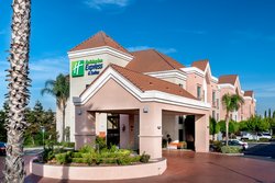 - Holiday Inn Express South Lathrop - I-5, Exit 463