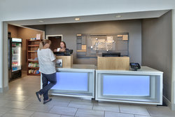  - Holiday Inn Express & Suites Balloon Park - I-25, Exit 233