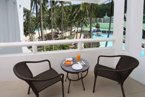 LE MERIDIEN PHUKET BEACH - Photo 33