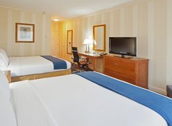  - Holiday Inn Express East Santa Cruz