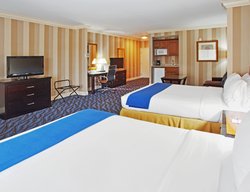  - Holiday Inn Express East Santa Cruz