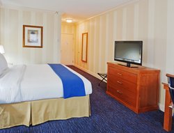  - Holiday Inn Express East Santa Cruz