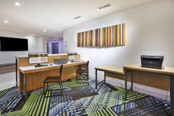  - Holiday Inn Express & Suites Airport Grand Rapids