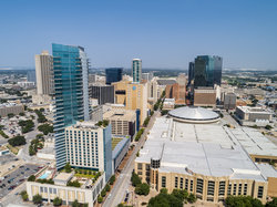  - Omni Fort Worth Hotel - I-30, Exits 13 & 15A