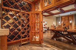  - Omni Fort Worth Hotel - I-30, Exits 13 & 15A