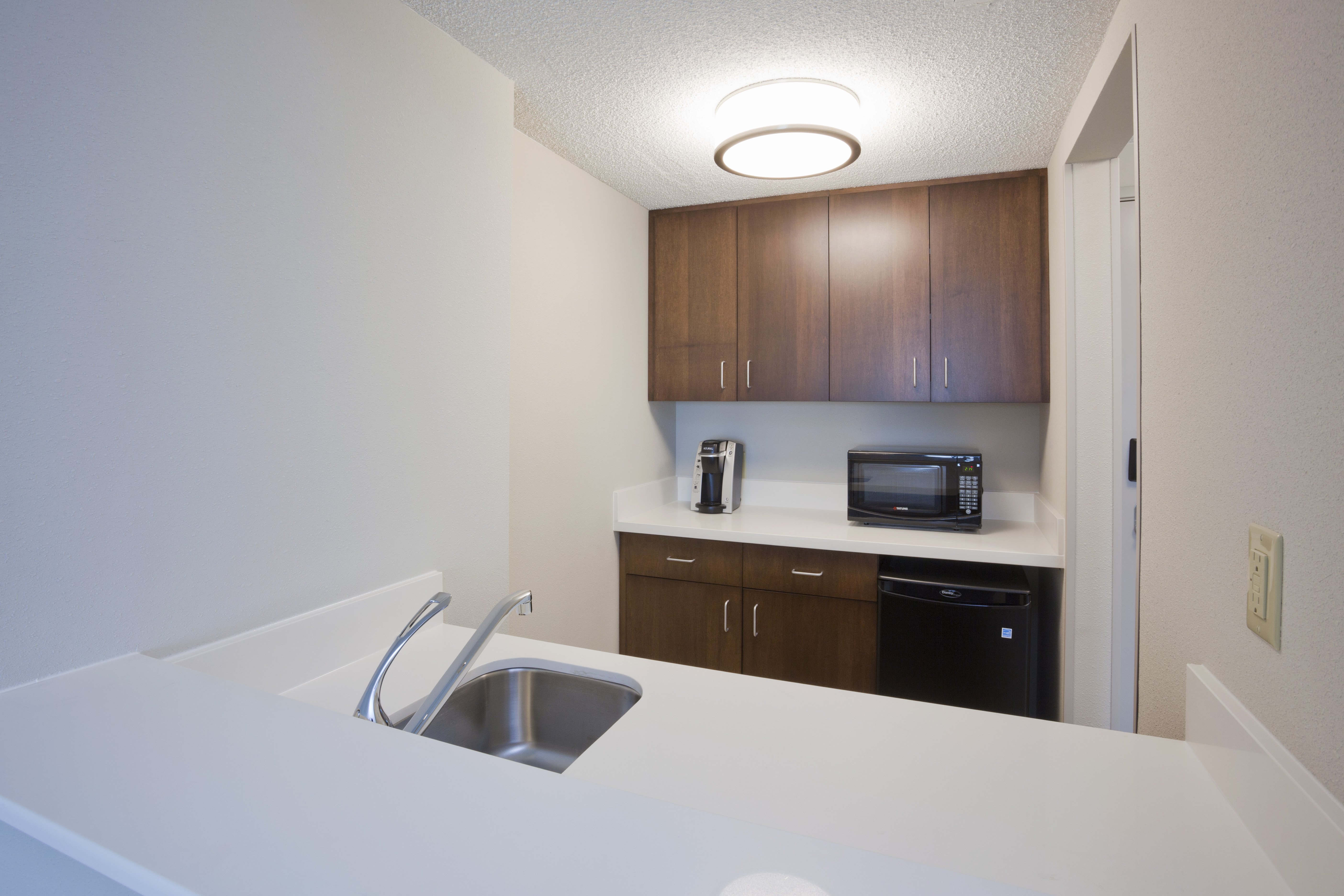 Our King Suites have a kitchenette.