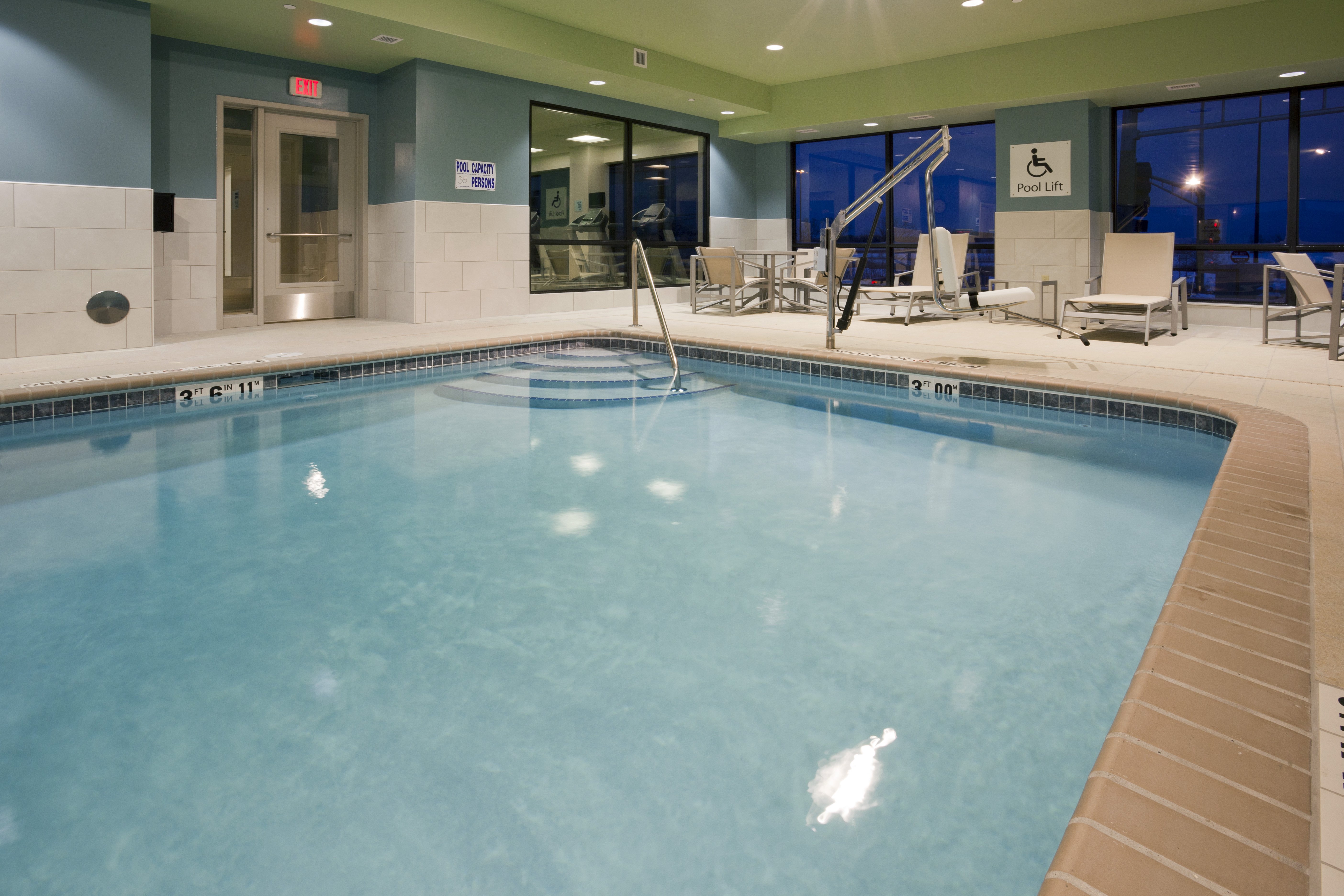 During your Roseville visit, splashdown in our indoor hotel pool!