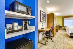  - Holiday Inn Express Vincennes