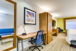  - Holiday Inn Express Vincennes