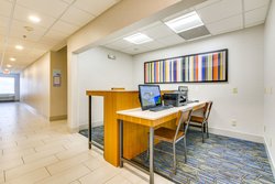  - Holiday Inn Express Vincennes