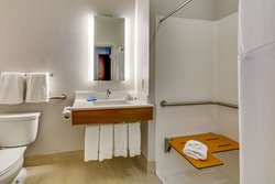  - Holiday Inn Express Vincennes