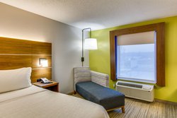  - Holiday Inn Express Vincennes