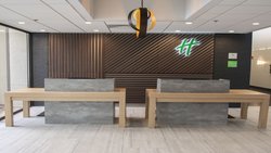  - Holiday Inn Valley View Airport Roanoke - I-581, Exit 3W