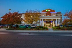  - Holiday Inn Express & Suites Roseville - I-80, Exit 105