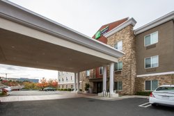  - Holiday Inn Express & Suites Roseville - I-80, Exit 105