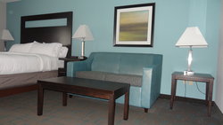  - Holiday Inn Express Bonner Springs - I-70, Exit 224