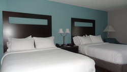  - Holiday Inn Express Bonner Springs - I-70, Exit 224