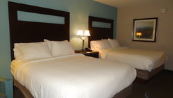 - Holiday Inn Express Bonner Springs - I-70, Exit 224