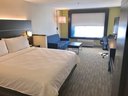  - Holiday Inn Express & Suites Tracy - I-205, Exit 8