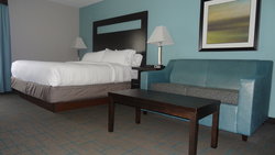  - Holiday Inn Express Bonner Springs - I-70, Exit 224