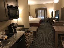  - Holiday Inn Express & Suites Fredericksburg