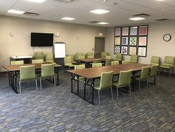  - Holiday Inn Express & Suites Maryville