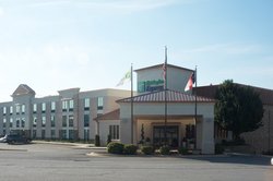  - Holiday Inn Express Hickory - I-40, Exit 126