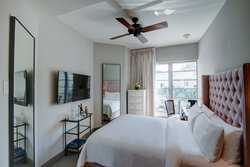  - Plymouth Hotel Collins Park Miami Beach