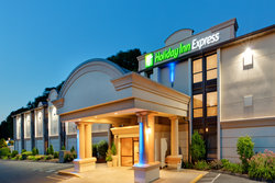  - Holiday Inn Express Southington - I-84, Exit 32