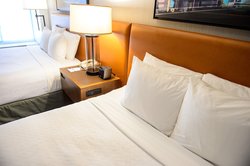  - Crowne Plaza Hotel Herndon