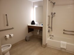  - Holiday Inn Express & Suites North Macon - I-75, Exit 172