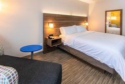  - Holiday Inn Express & Suites Roseville - I-80, Exit 105