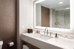  - Marriott Hotel Rivercenter Covington - I-71 & I-75, Exit 192