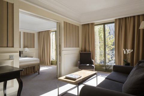 MAJESTIC HOTEL AND SPA - Photo 28