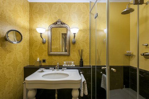 GRAND HOTEL LES TROIS ROIS - Photo 25