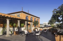  - Plaza La Reina Hotel UCLA Los Angeles