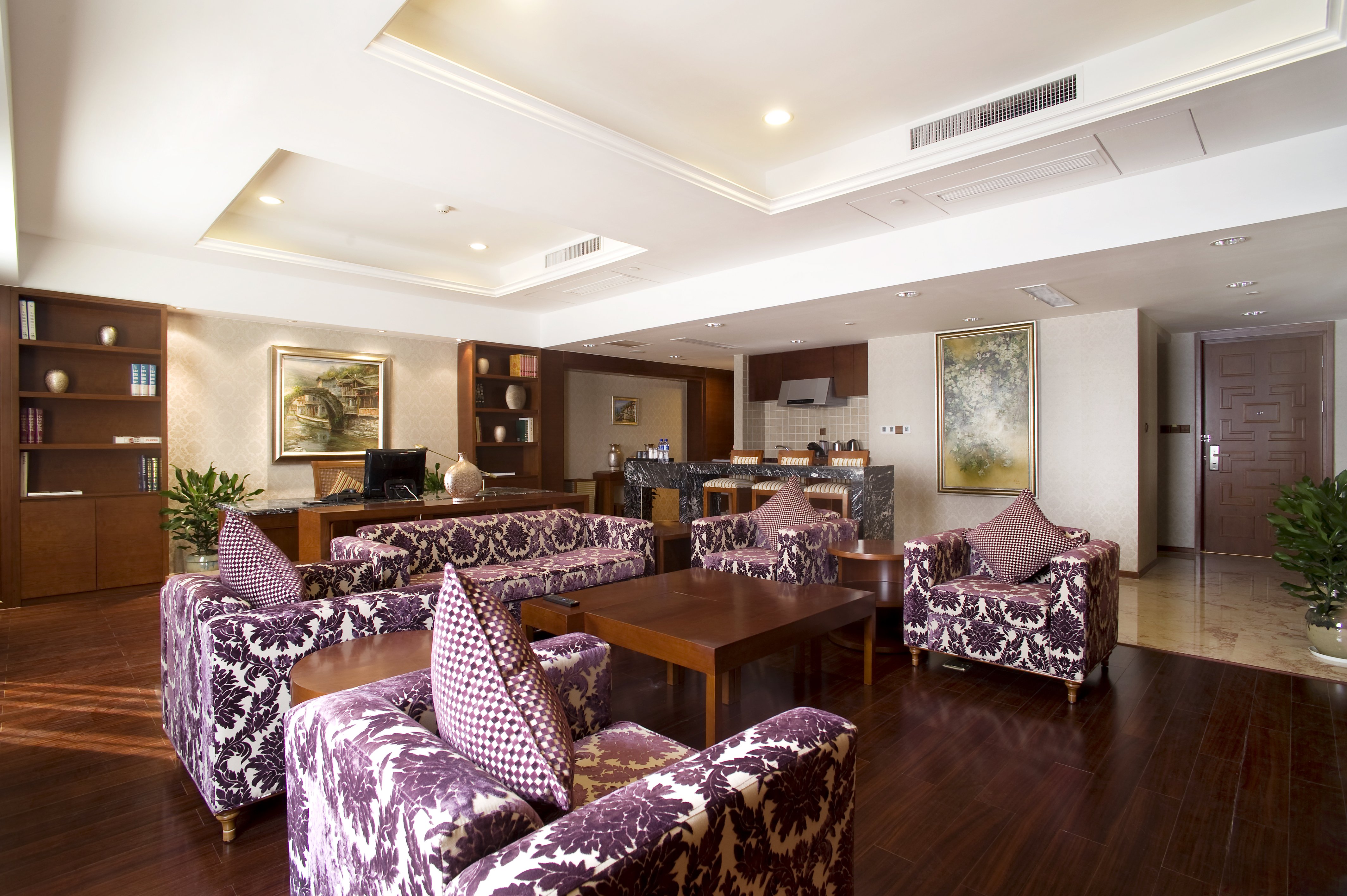 Hotel Nikko Wuxi-guestroom-Nikko Club Living Room.jpg