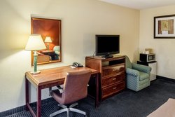  - Red Carpet Inn Norwalk