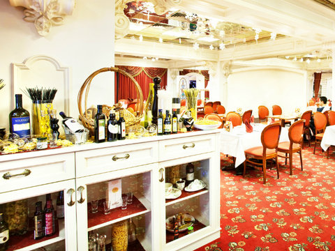EVOO Restaurant