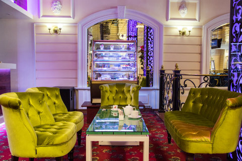 Girls Bar