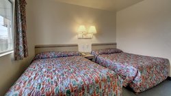  - Red Carpet Inn Clarksville