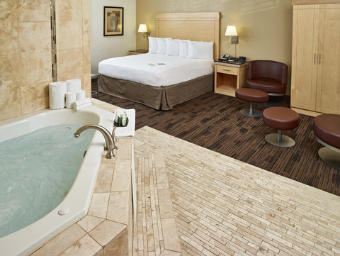 LivINN Hotel Maplewood MN