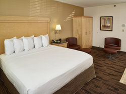  - LivInn Hotel Maplewood - I-94, Exit 247