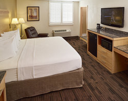  - LivInn Hotel Maplewood - I-94, Exit 247