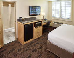  - LivInn Hotel Maplewood - I-94, Exit 247