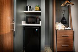  - Staypineapple Hotel Z Gaslamp Quarter San Diego