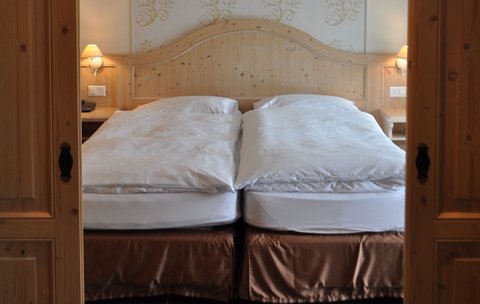 ROMANTIK HOTEL SCHWEIZERHOF - Photo 18