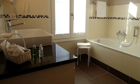 ROMANTIK HOTEL SCHWEIZERHOF - Photo 25