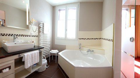 ROMANTIK HOTEL SCHWEIZERHOF - Photo 28