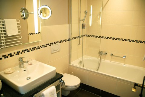 ROMANTIK HOTEL SCHWEIZERHOF - Photo 27